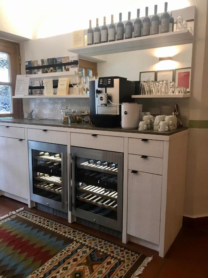 Weingut & Gastezimmer Edelmann Göttlesbrunn Eksteriør billede